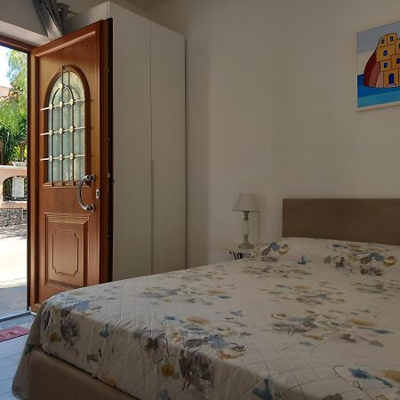 Da Raff House Apartment Lacco Ameno  Екстериор снимка